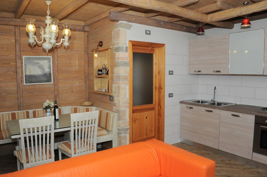 Casa Pippi Lägenhet Val Maria-Pur Exteriör bild