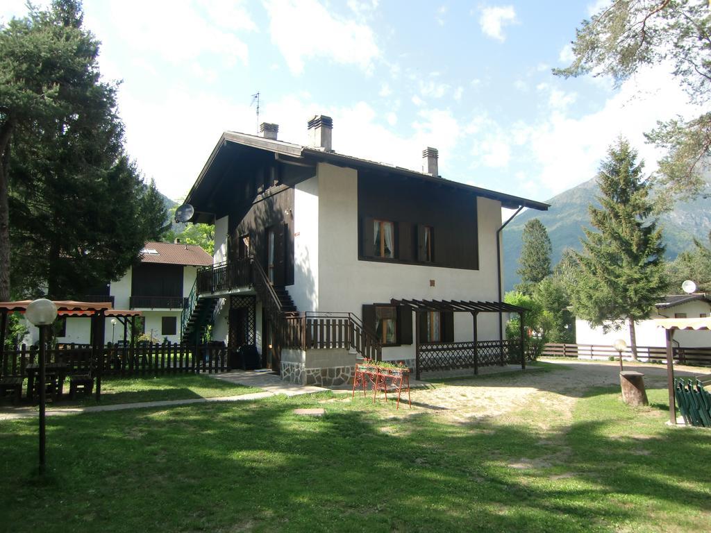 Casa Pippi Lägenhet Val Maria-Pur Exteriör bild